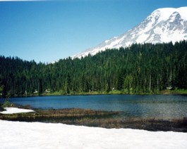 Rainier-S-ReflectionLake
