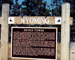 DevilsTower-5-Sign