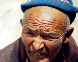 Monastery-Phiang-3-Old-Man